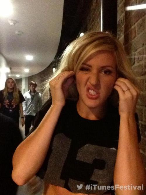 gouldigging: @elliegoulding is about to go on stage. Watch her gig now, on iTunes or with the Festiv