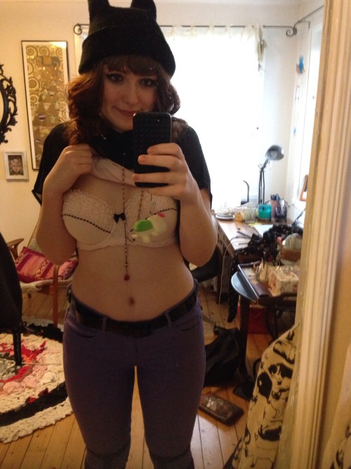 an0therkitten:  What’s under your shirt? 