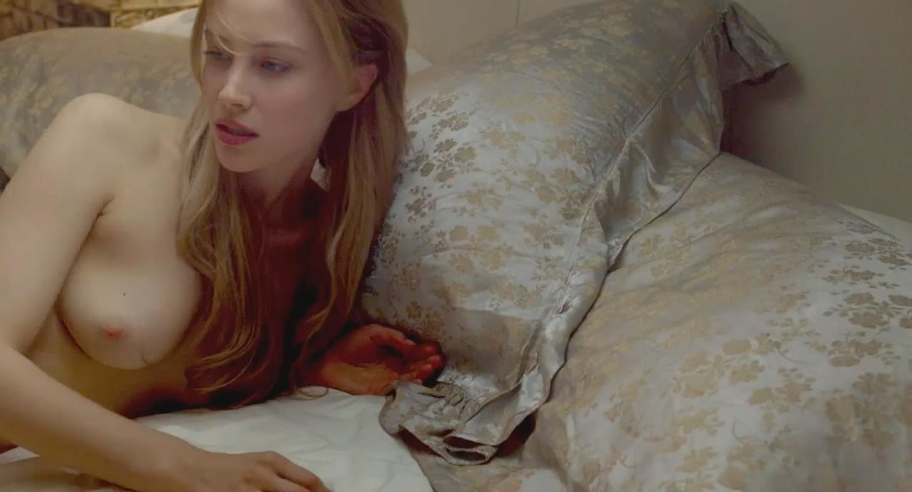 naughtyandsexycelebs:  Sarah Gadon 