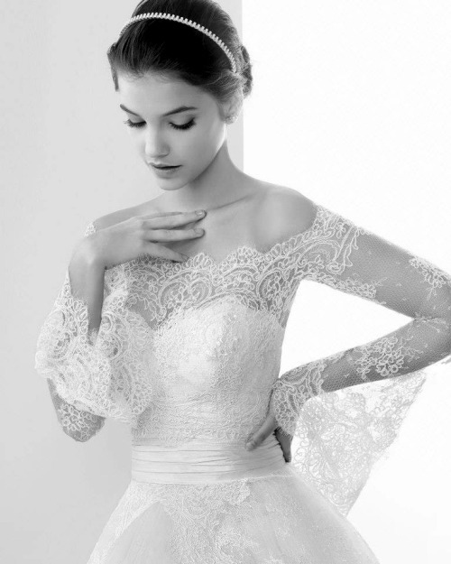 vogue-for-lunch:  Barbara