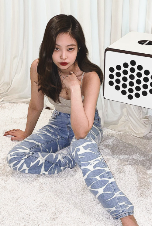 @jennierubyjane