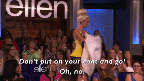 ellendegeneres: While talking about Fashion Week’s latest designs, Ellen offended one of her a