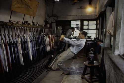 stevemccurrystudios:TRAINSEver since childhood, when I lived within earshot of the Boston and Maine,