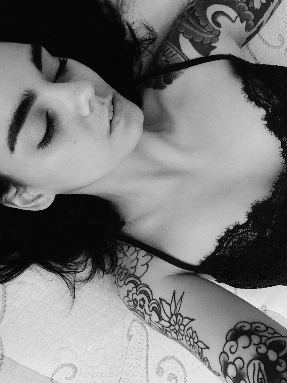 fallxasleep:  ☾ tattoo blog here ☽ 