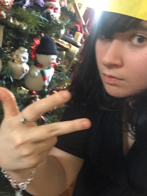 the-final-pam:I’m starting a new festive tradition of slav squatting in front of the christmas treep