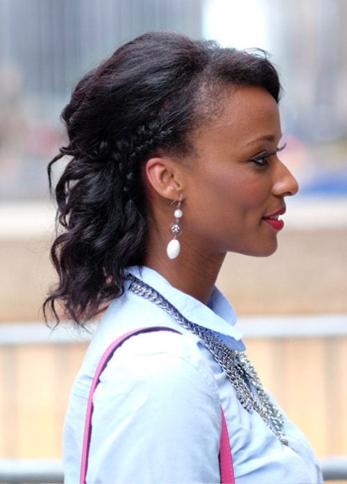 ​Short-haired gals, rejoice! Spotted at New York Fashion Week, this gorgeous half-up look uses waves