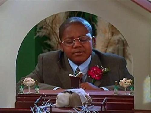 legit-humour:  remember that episode on that’s so raven where cory married his two rats 