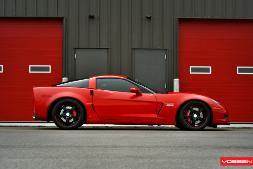 gabeturbo:  Vossen 2012 Chevrolet Corvette Z06 Lingenfelter  VVS-087 - Custom Finish - F: 19x10 / R: 20x12.5  (vía Vossen) 
