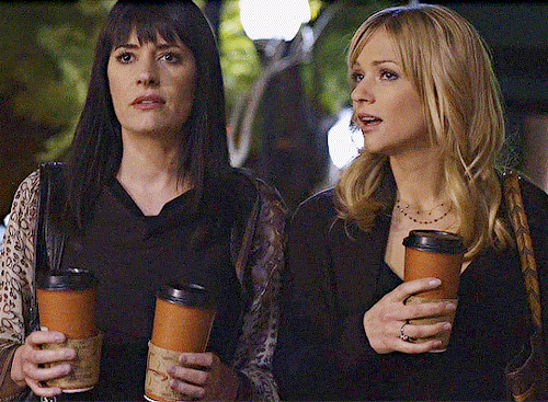 Emily Prentiss & Jennifer Jareau Criminal Minds | 5.21 | Exit Wounds
