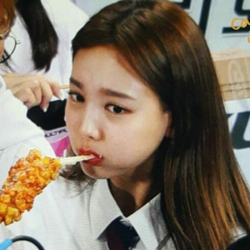 Nayeon Moodboard