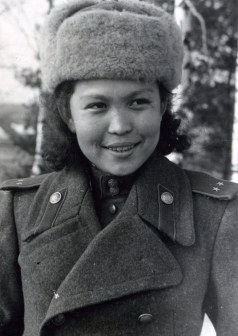 demons:Hiuaz Kairovna Dospanova (1922-2008), the only female pilot and navigator from Kazakhstan to 