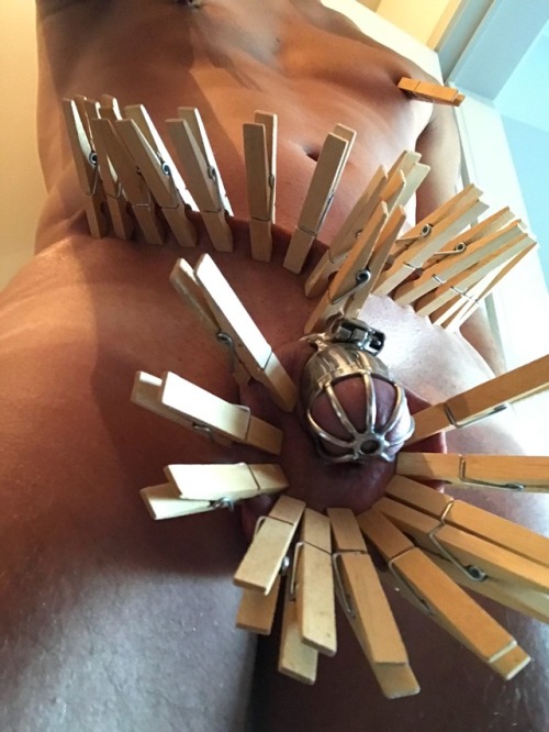 chastvp: Grip.  📅June 18, 2018 🔐day 123 (🥇143 days) 💦day 114 ( 🏁123 days,🥇114 days) 🍆day 2 🌵4 nights My mind is playing tricks on me. Doubts. Excitement. Remorse. They distract me. Fears. Disappointment. Jealousy. As I read stories