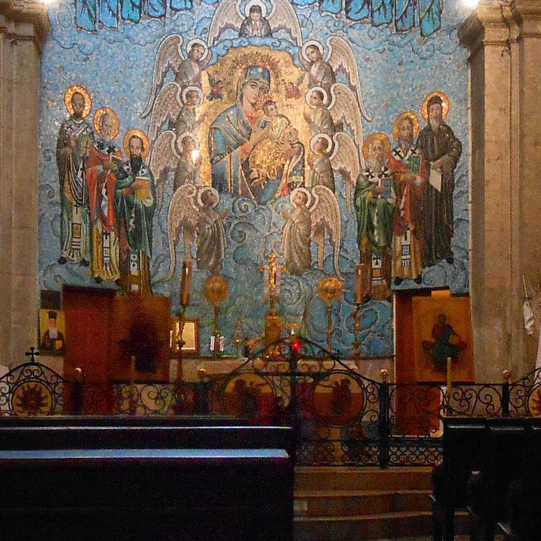 TRECE de CORAZONES — Interior de la Iglesia Porta Coeli. Catedral de...