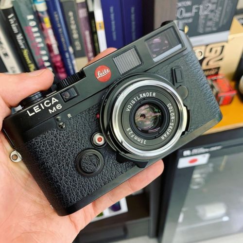 Absolutely the best budget Leica lens you can get. The Voigtlander Color Skopar 35mm 2.5 is a stunne