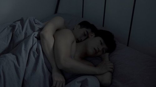 boyxboybl:  Mind. <생각이 나서.> (2018)After splitting up, the photographer Hyunwoo cannot overcome the pain recollecting the memories with Taegyu, the model. He tries to forget Taegyu, but it is not easy for him.사진작가 현우는 모델