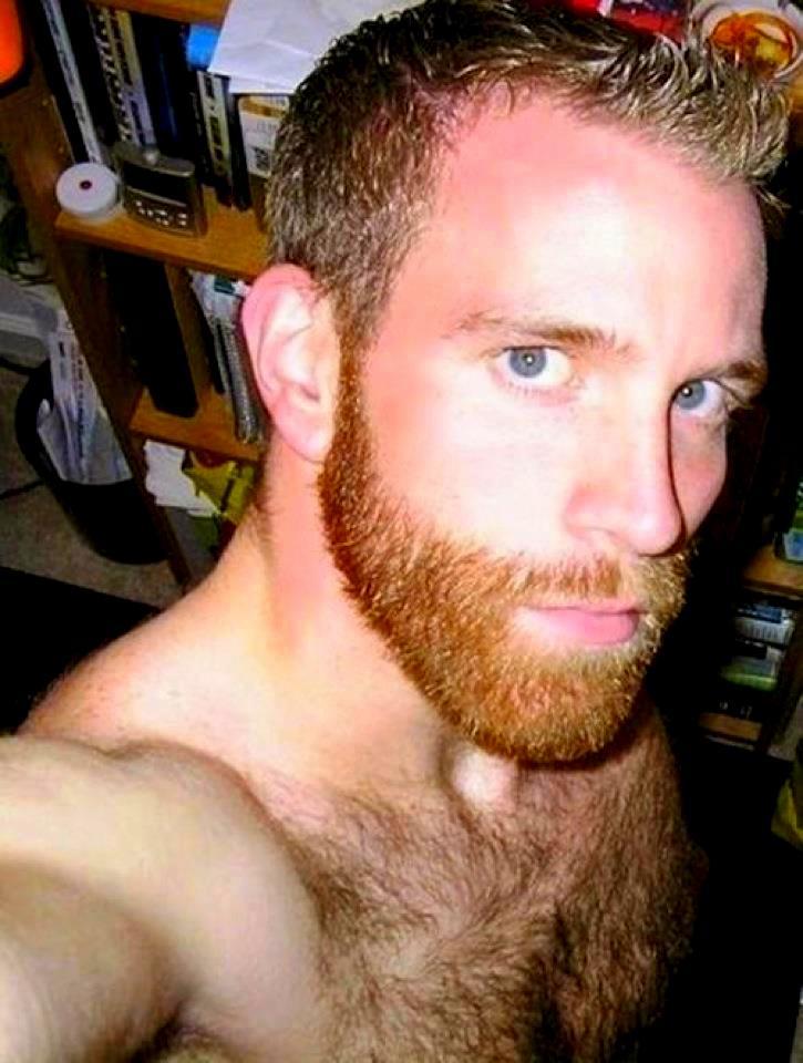 flyboyjoey:  ginger-tidings:  COME HITHER RED-BEARDED SEX GOD …  I TOTALLY would