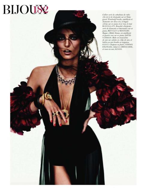 “Libre Exces”  in Vogue Paris September 2011 by Josh Olins