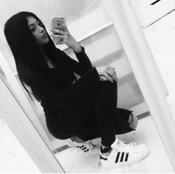 sabrinadiep:  all—-white:  all white, the best in streetwear clothing and lifestyle goods. | Instagram 
