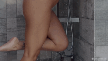 a-bimbo-paradise:Ana Cheri showering