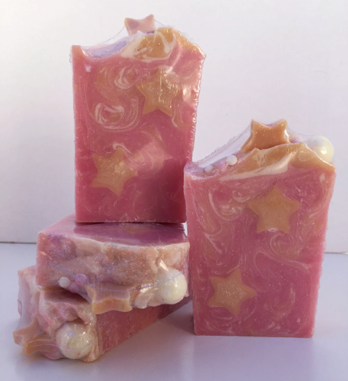  A brand new batch of soaps are up on my mom’s and family friend’s Etsy store! If you like decorativ