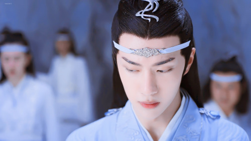 Can&rsquo;t stand by When someone is suffering outside Yibo  ·  Wangj