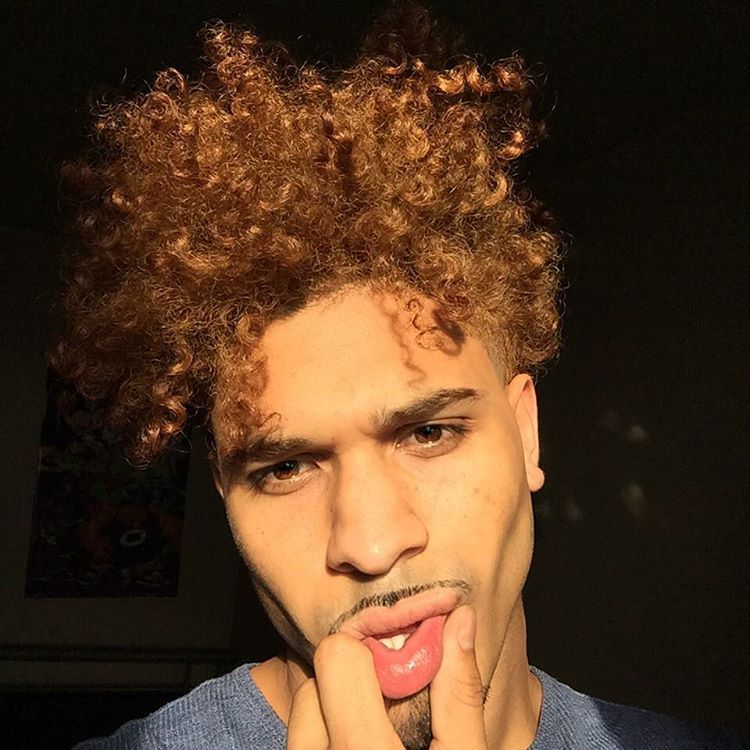 G A Y Z I L I A N