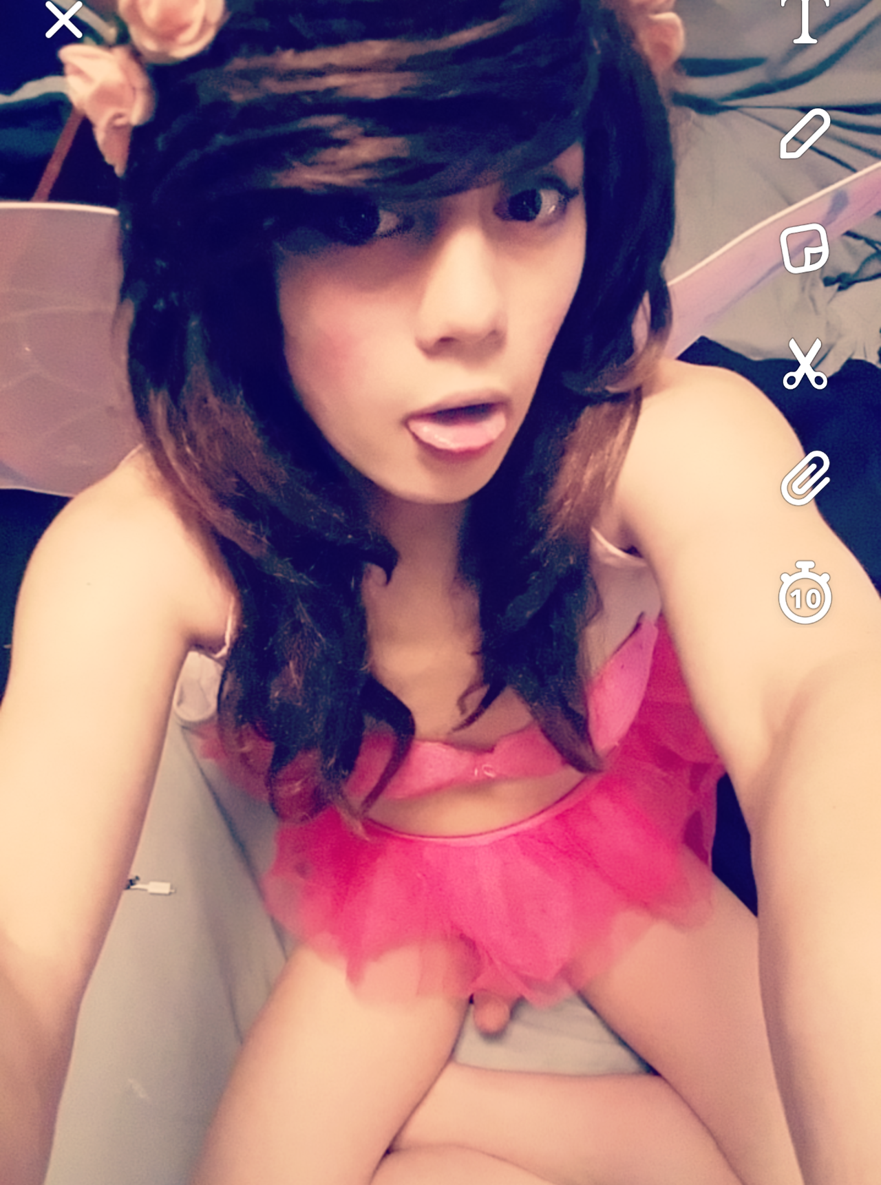 sissyboydani19:   My kik: Dani32x