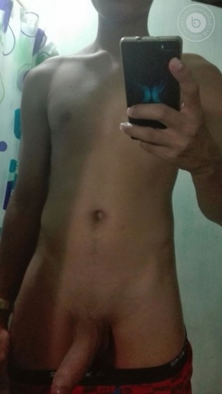 hot4dic2:  homeboy05:  rds2994:  alienmxxx:  Que rico chico alguien sabe su face??