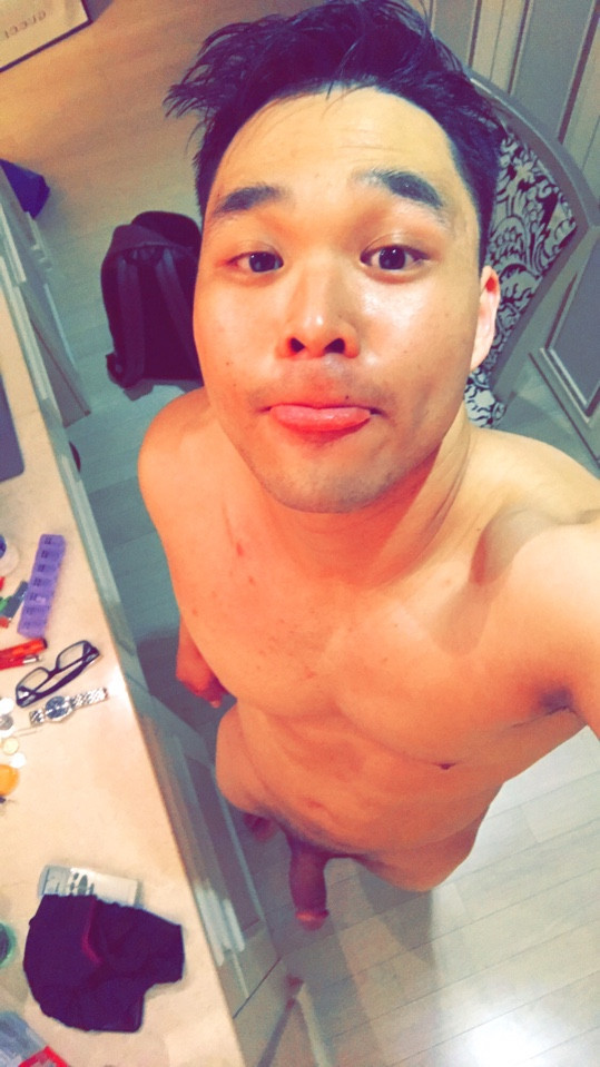 willypanjj:  tonyboyvn:Trai thẳng quận 3 thôi mà 😍😍😍  好愛！！！