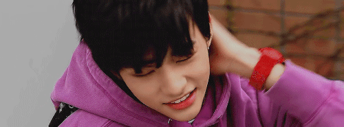 Black Haired Hyunjin Hours (69/???)