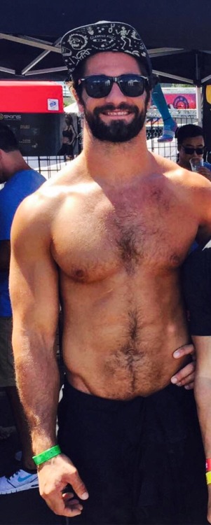 perversionsofjustice:  xxpunkrockxx:  amazinspeedorollins:  Hairy beast  is that a towel in the front of his shorts? ive never wanted to be a towel so bad before..  I’m guessing it’s the shirt he was wearing before he took it off to much cheering