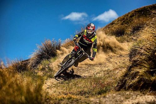 George Brannigan COMMENCAL VALLNORD DH Racing Team . #mountainbikes #mountainbike #MTB #mtbtrails #m