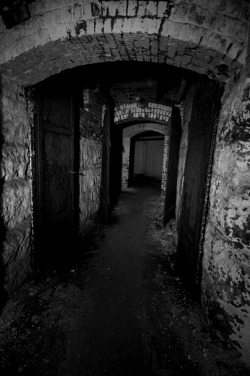 spells-of-life:  The haunted tunnels under