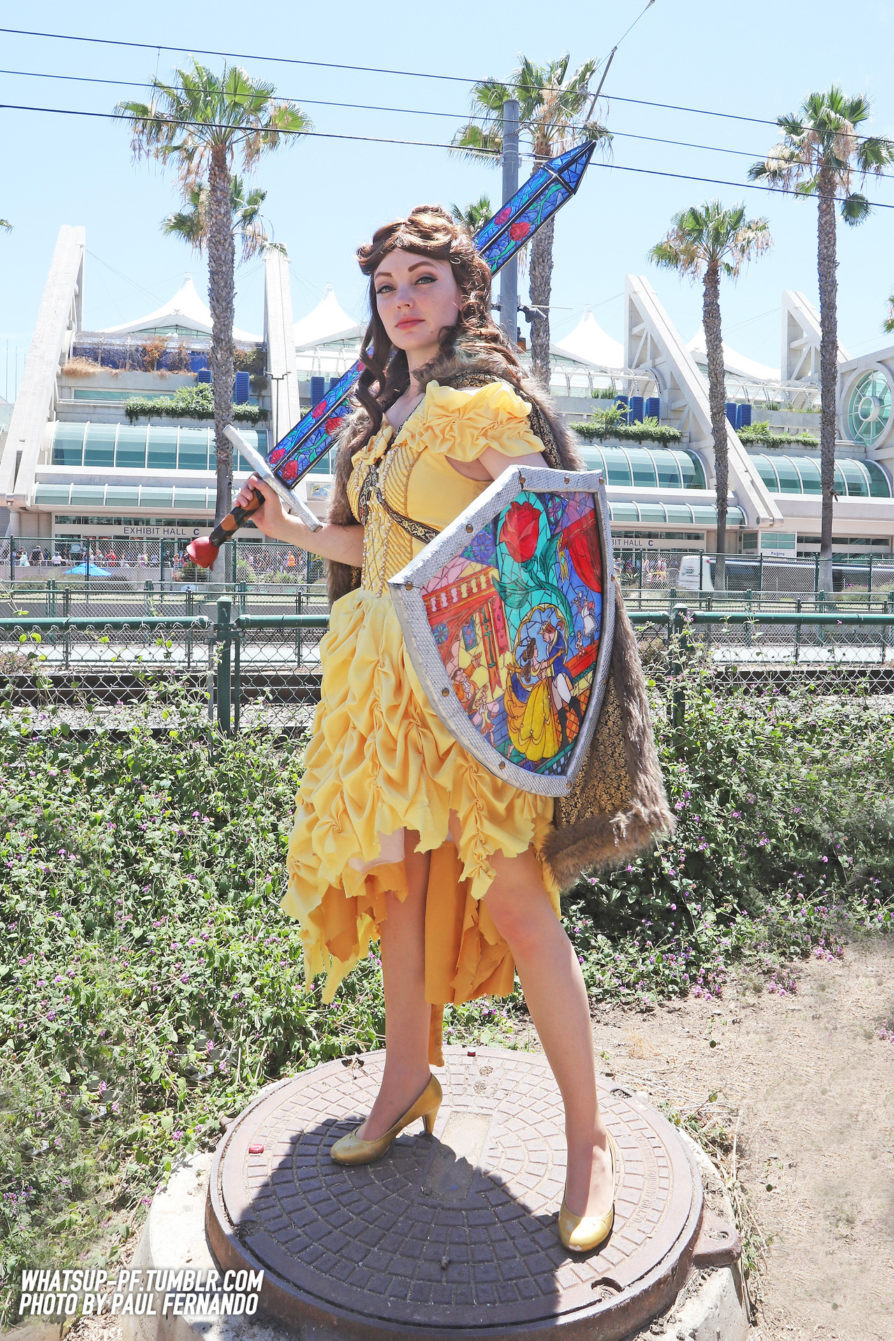 thebigpalooka:whatsup-pf: Ran into Cosplamy at San Diego Comic Con