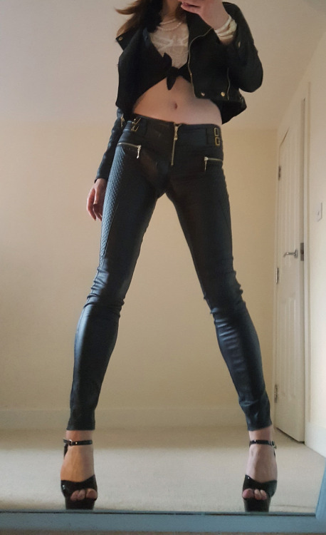 mainlyusedforwalking:  Rolling around the house in leather trousers.