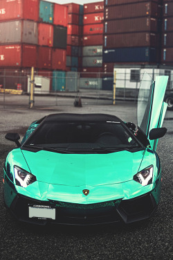 themanliness:  Chrome Aventador | Source