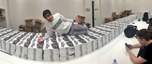 HAPPY SIDEMEN BOOK DAY! Can’t wait to get mine :)