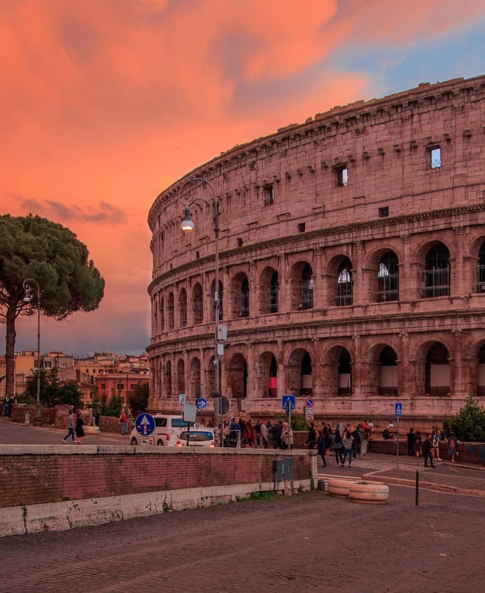 Roma'da günbatımı    Kaynak