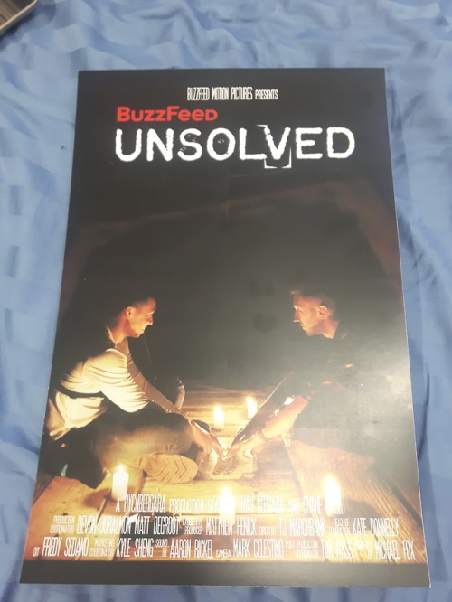queerunsolved: I celebrated my birthday yesterday and my two younger sisters planned this whole Buzz