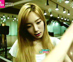 fuibaka:  How to use the selfie pod like Taeyeon 