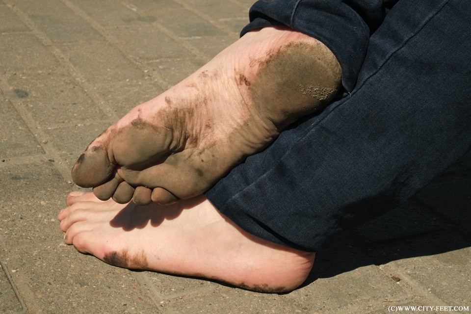 Female Dirty Feet & Soles