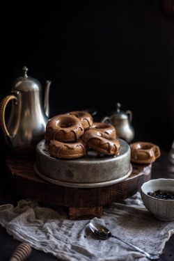 delish-eats:  Oolong Donuts With A Milk Tea