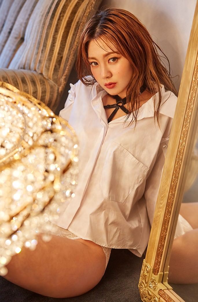 gravure-glamour:Lee Chae Eun