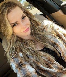 Niece sent a selfie from her car to Mr. Crude with the message, “Hope you’re not busy. I’m heading your way so you can have your way with me.”