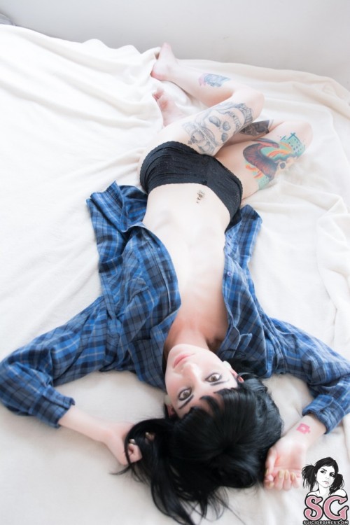 sglovexxx:  SG Hopeful Tutuguerra in Blue Chess