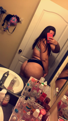 snowbunnyabs:  wouldn’t you love to fuck