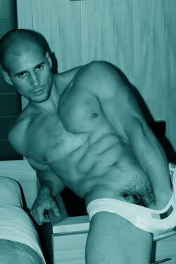 omg-iamabitch:  Todd Sanfield 