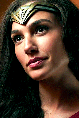 dailygalgifs:Justice League (2017) dir. Zack Snyder