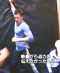 darthtulip:  Preparing for the elevator scene in The Winter Soldier [X] 