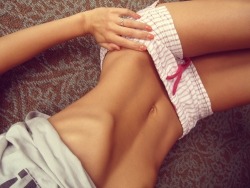 getting-fit-for-you:  thinspo stomach on We Heart It.